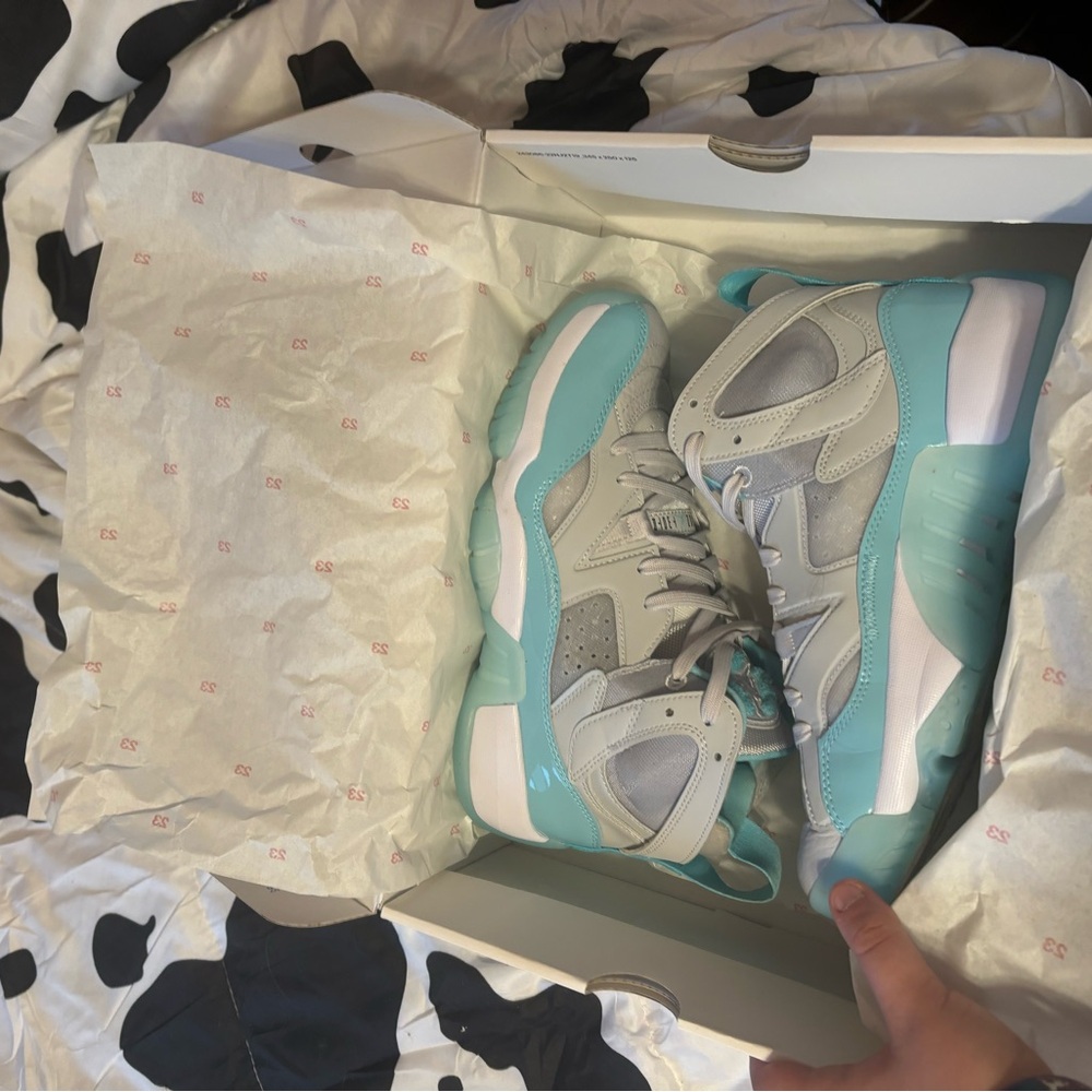 Only worn once or twice